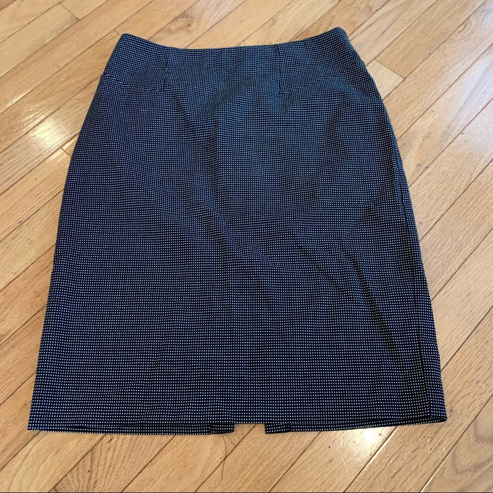 New York & Co Black Dot Pencil Skirt size 2